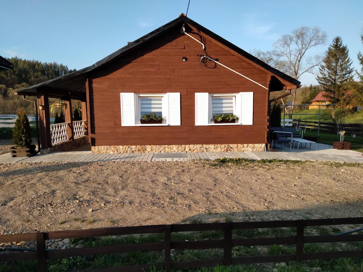 Domek Na Prerii Villa Ustrzyki Dolne Exterior photo